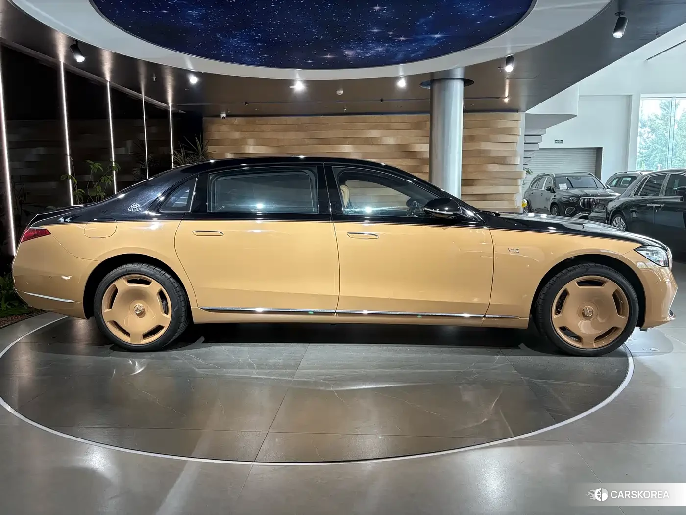 Mercedes-Benz Maybach S-Class 2023 Champagne/brown из Китая, фото 2