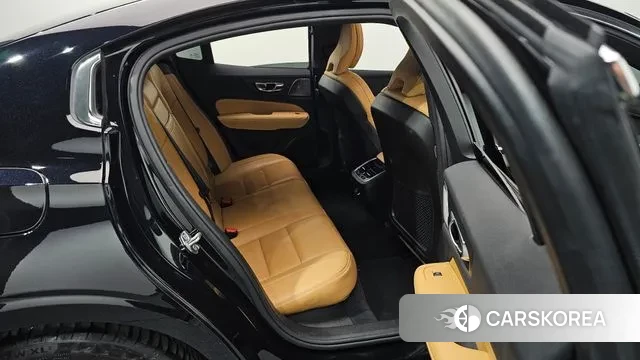 Volvo S60 3rd generation 2020 Черный из Кореи, фото 2