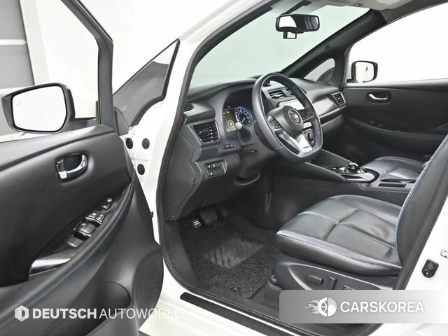 Nissan Leaf (ZE1) 2019 Белый из Кореи, фото 2