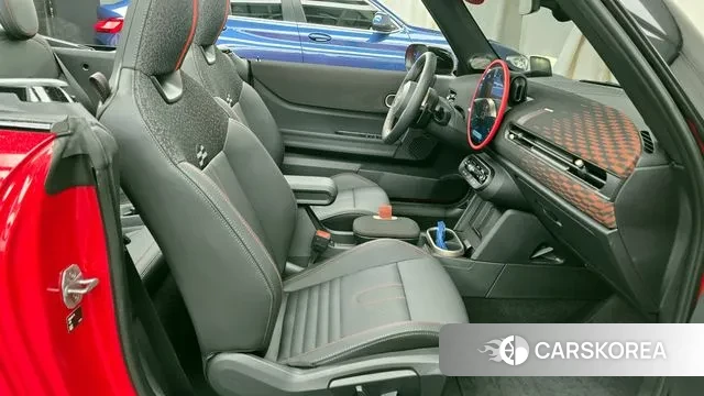 Mini Cooper S Convertible 4th Generation 2025 Красный из Кореи, фото 2