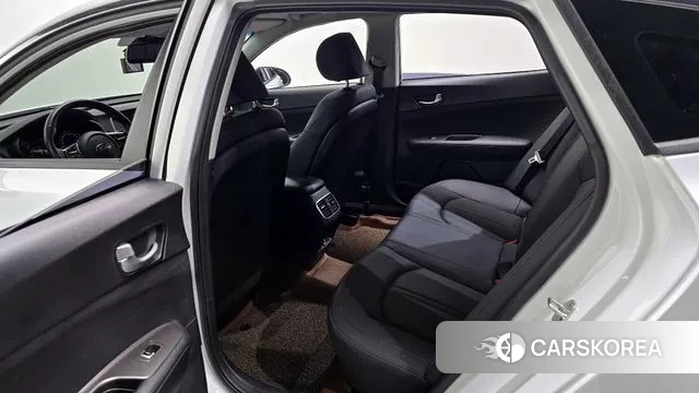 Kia The New K5 2nd generation 2019 Белый из Кореи, фото 2