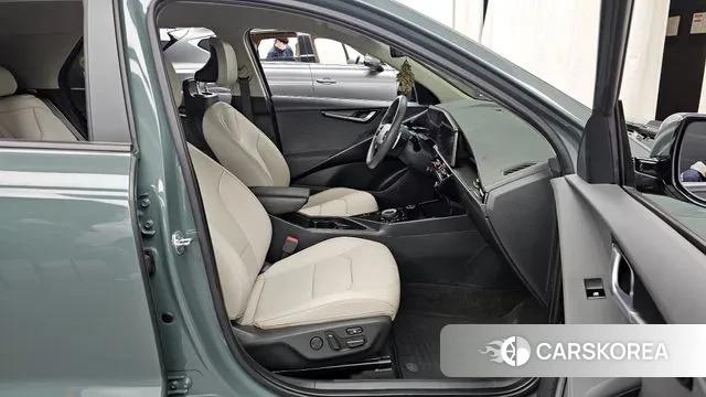 Kia Di Ol Nu Niro 2022 Темно-зеленый из Кореи, фото 2