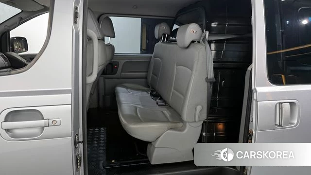 Hyundai The New Grand Starex 2019 Серебристо-серый из Кореи, фото 2