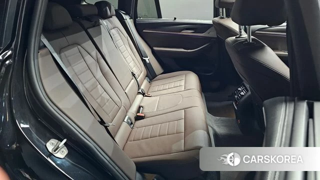 BMW X3 (G01) 2023 Черный из Кореи, фото 2