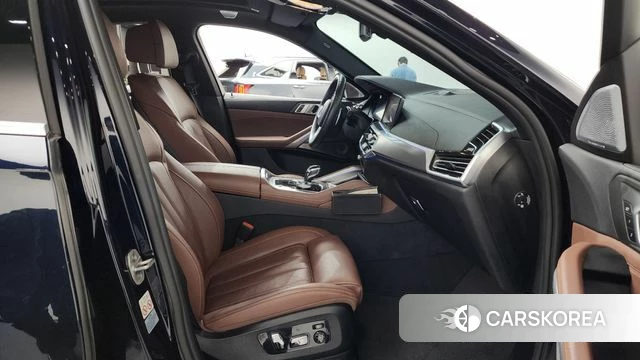 BMW X6 (G06) 2021 Черный из Кореи, фото 2