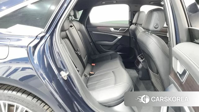 Audi A6 (C8) 2023 Синий из Кореи, фото 2