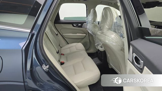 Volvo XC60 second Generation 2021 Синий из Кореи, фото 2