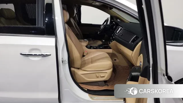 Kia The New Carnival 2019 Белый из Кореи, фото 2