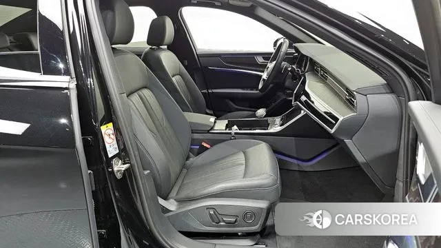 Audi A6 (C8) 2023 Черный из Кореи, фото 2