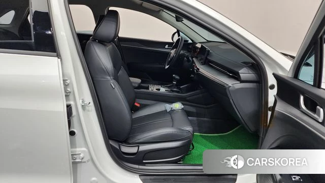 Kia The New K5 3rd generation 2025 Белый из Кореи, фото 2