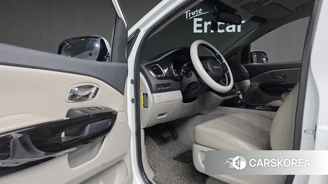 Kia The New Carnival 2018 Белый из Кореи, фото 2