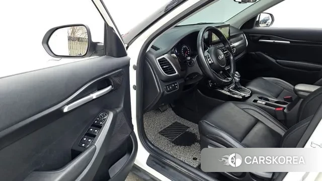 Kia Seltos 2021 Белый из Кореи, фото 2