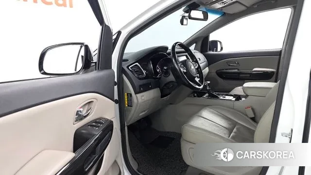 Kia The New Carnival 2018 Белый из Кореи, фото 2