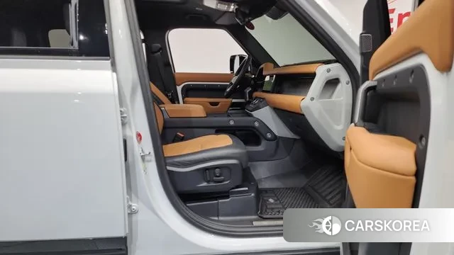 Land Rover Defender (L663) 2024 Белый из Кореи, фото 2