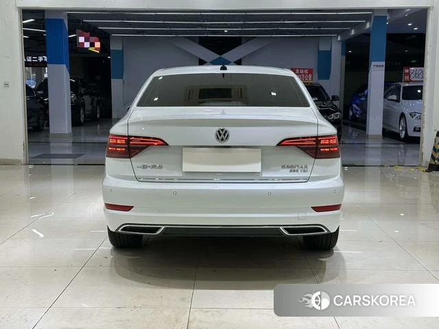 Volkswagen Sagitar 2022 Белый из Китая, фото 2