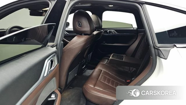 BMW i4 2024 Белый из Кореи, фото 2