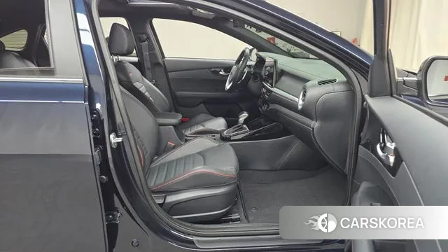 Kia The New K3 2nd generation 2023 Синий из Кореи, фото 2