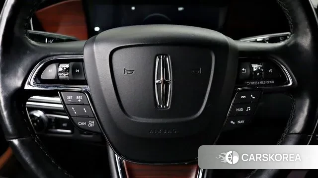 Lincoln Navigator 4th generation 2021 Белый из Кореи, фото 2