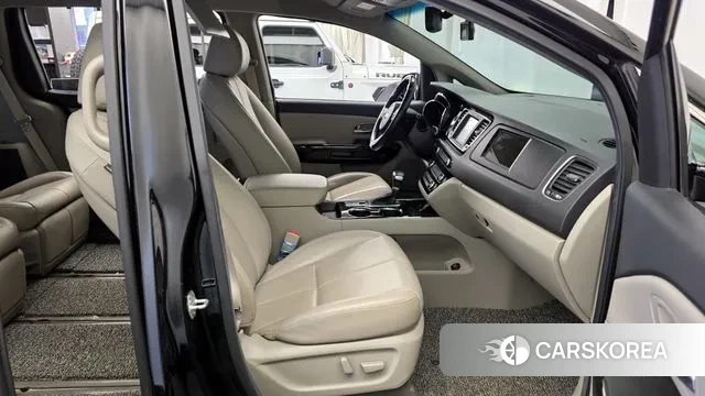 Kia The New Carnival 2018 Черный из Кореи, фото 2