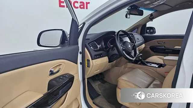 Kia The New Carnival 2018 Белый из Кореи, фото 2