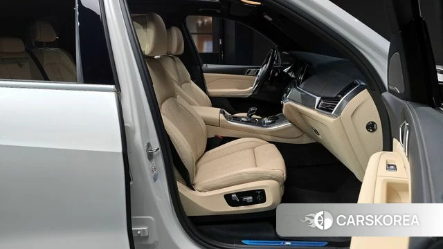 BMW X5 (G05) 2021 Белый из Кореи, фото 2