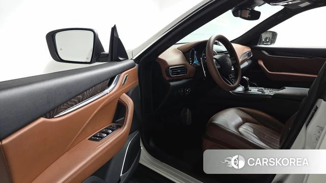 Maserati Levante 2018 Белый из Кореи, фото 2