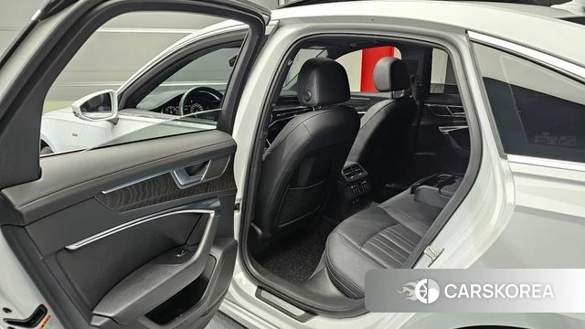 Audi A6 (C8) 2022 Белый из Кореи, фото 2