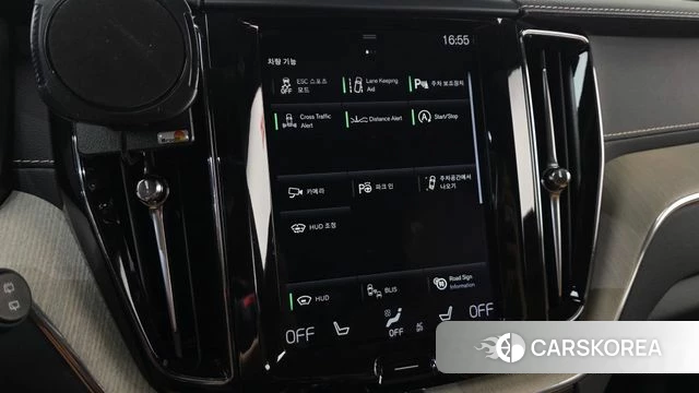 Volvo XC60 second Generation 2018 Белый из Кореи, фото 2