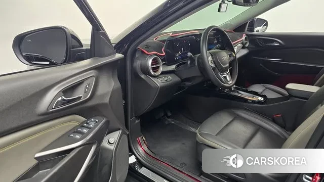 Chevrolet (GM Daewoo) Trax Crossover 2024 Черный из Кореи, фото 2