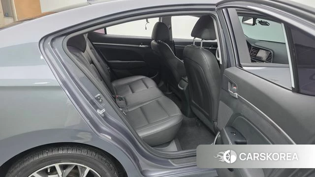Hyundai The New Avante AD 2020 Светло-серебряный цвет из Кореи, фото 2