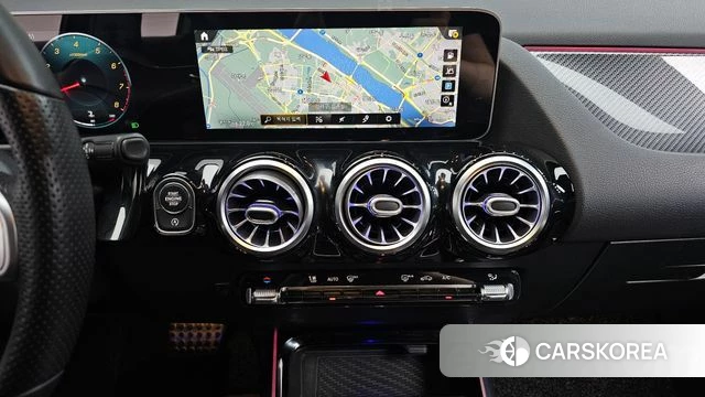 Mercedes-Benz GLA - Class H247 2020 Черный из Кореи, фото 2