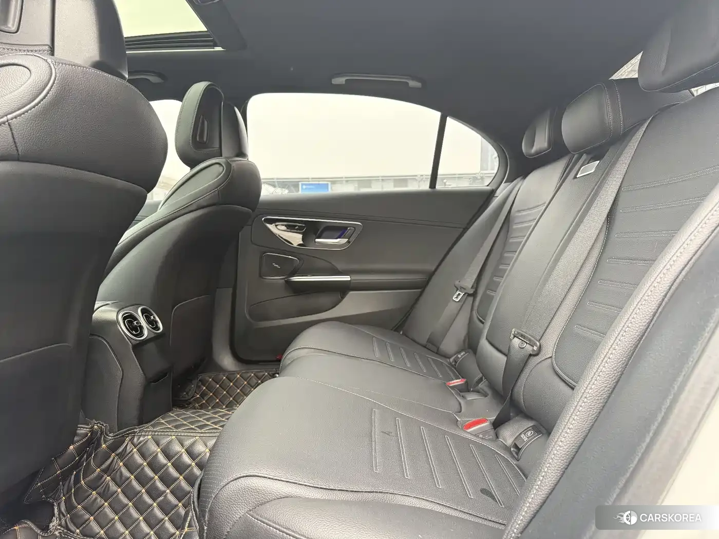 Mercedes-Benz C-class 2022 Белый из Китая, фото 2