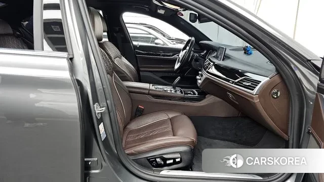 BMW 7 Series (G11) 2018 Серый из Кореи, фото 2