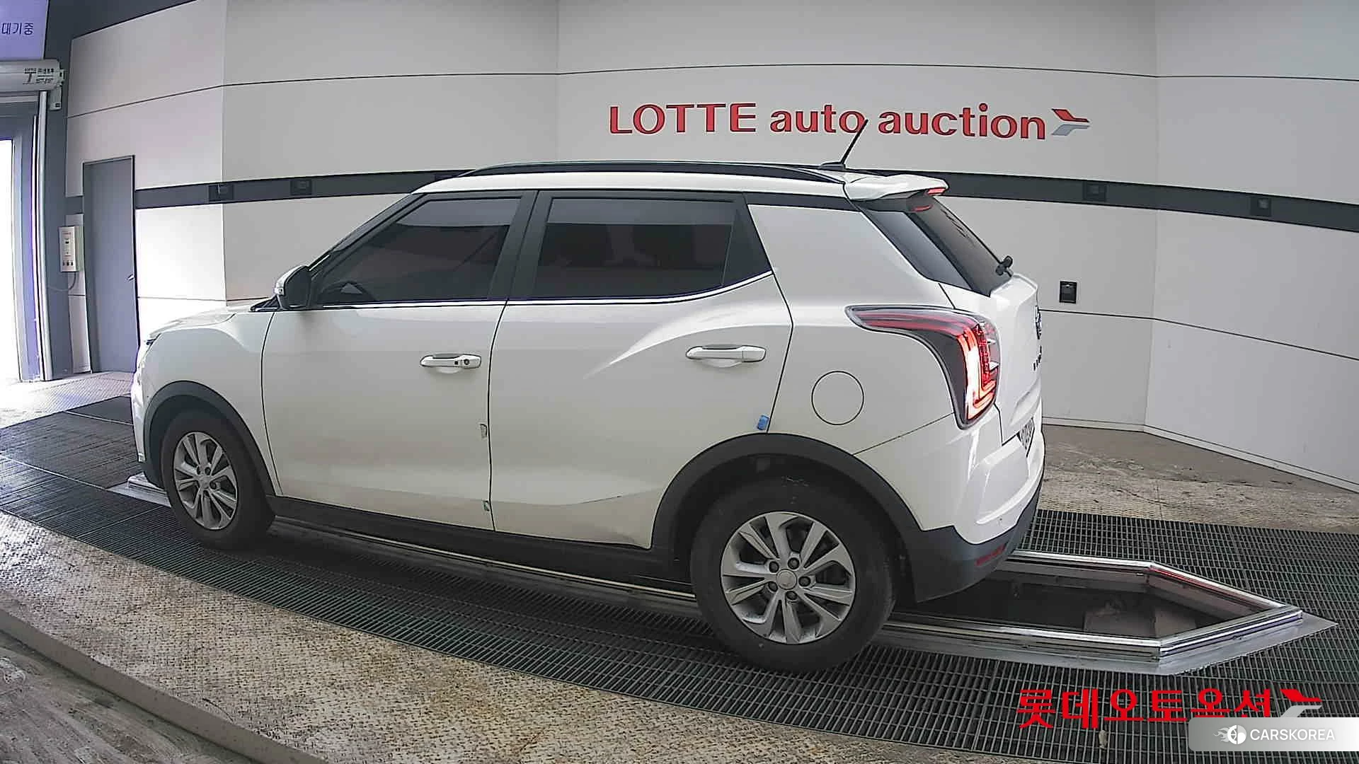 SsangYong Tivoli 2021 Grand White из Кореи, фото 2