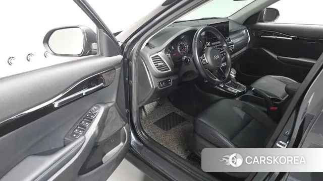 Kia Seltos 2020 Серый из Кореи, фото 2