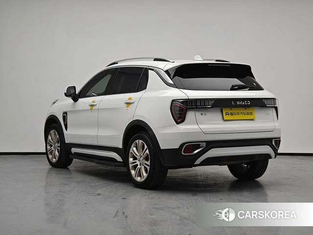Lynk 01 2018 Белый из Китая, фото 2