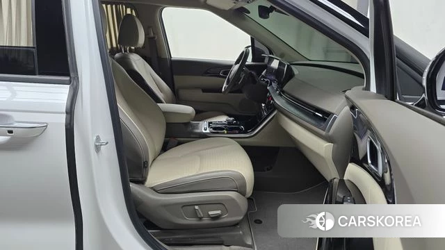 Kia Carnival 4th generation 2023 Белый из Кореи, фото 2