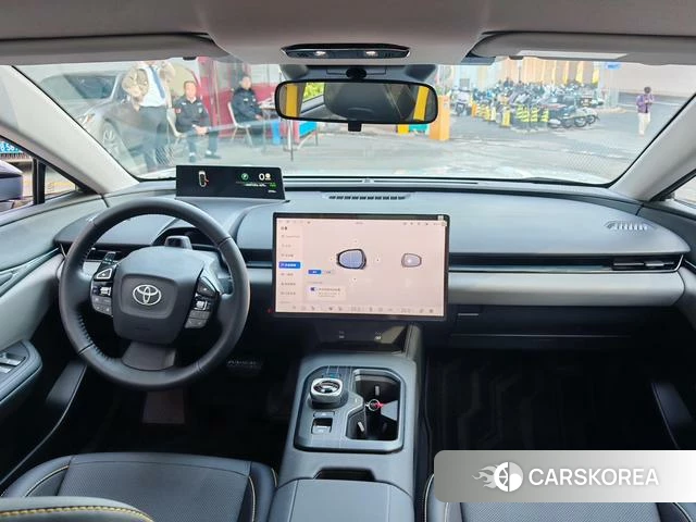 Toyota bZ5 2025 Белый из Китая, фото 2
