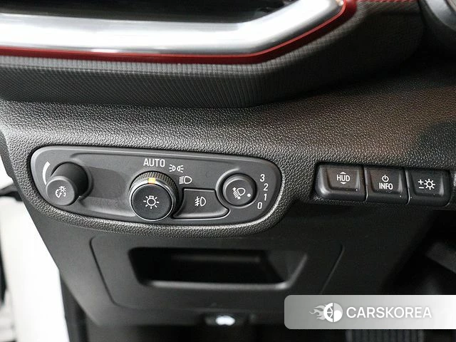 Chevrolet (GM Daewoo) Trailblazer 2021 Белый из Кореи, фото 2