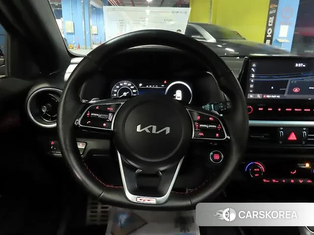 Kia The New K3 2nd generation 2022 Серый из Кореи, фото 2