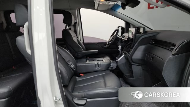 Hyundai Staria 2024 Белый из Кореи, фото 2