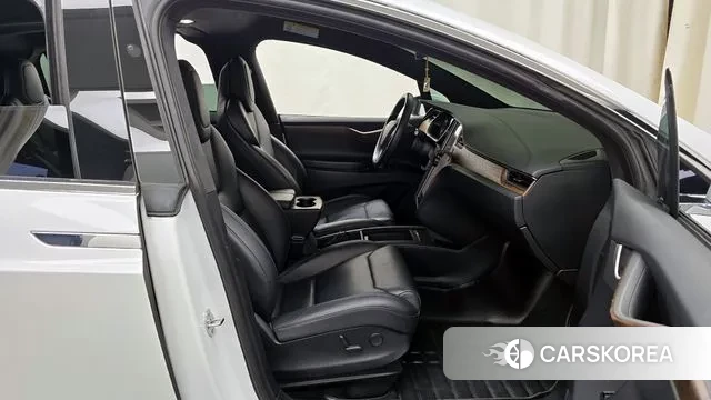 Tesla Model X 2018 Белый из Кореи, фото 2