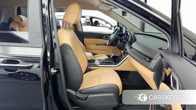 Kia Carnival 4th generation 2022 Черный из Кореи, фото 2
