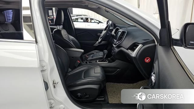Jeep Cherokee (KL) 2018 Белый из Кореи, фото 2