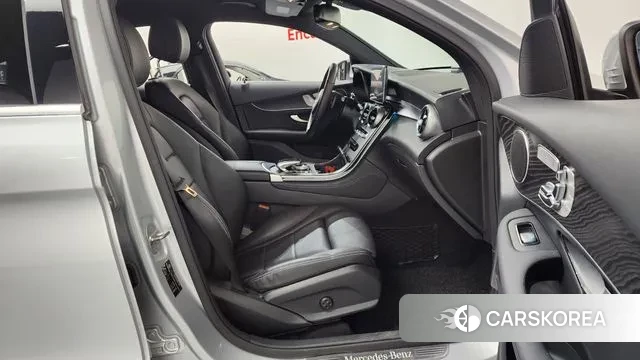 Mercedes-Benz GLC-Class X253 2019 Серебряный из Кореи, фото 2