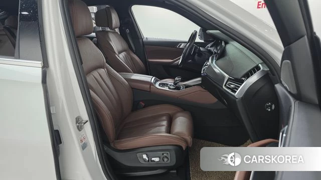 BMW X6 (G06) 2021 Белый из Кореи, фото 2