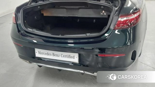 Mercedes-Benz E-Class W213 2022 Зеленый из Кореи, фото 2