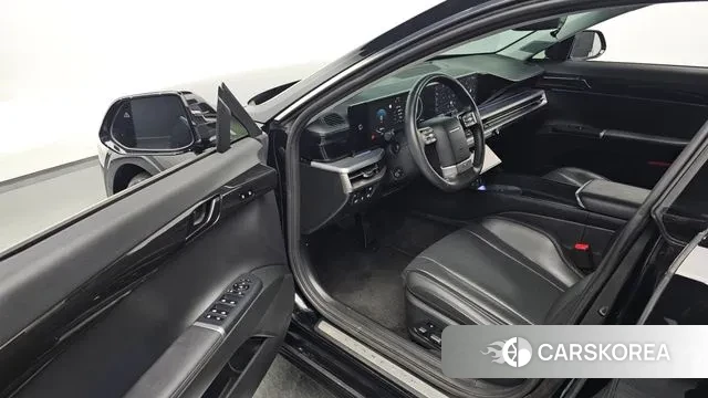 Hyundai Grandeur Hybrid (GN7) 2023 Черный из Кореи, фото 2