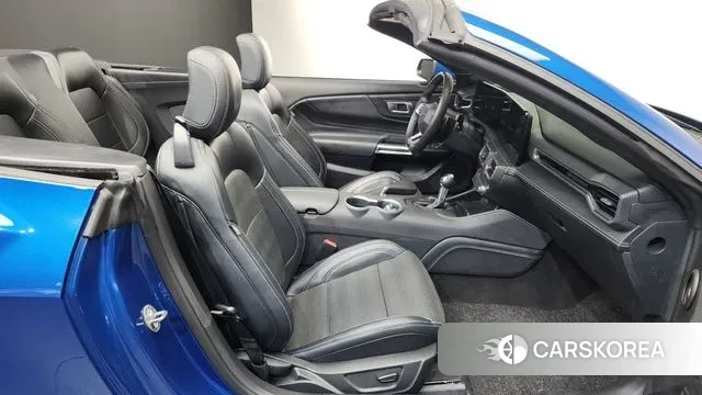 Ford Mustang 7th Generation 2024 Синий из Кореи, фото 2