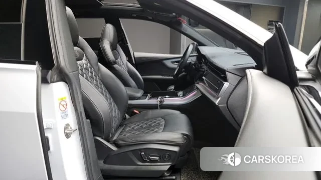 Audi Q8 (4M) 2022 Белый из Кореи, фото 2